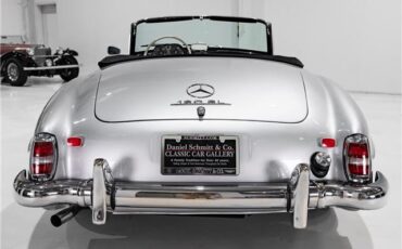 Mercedes-Benz-SL-Class-1959-Roadster-7