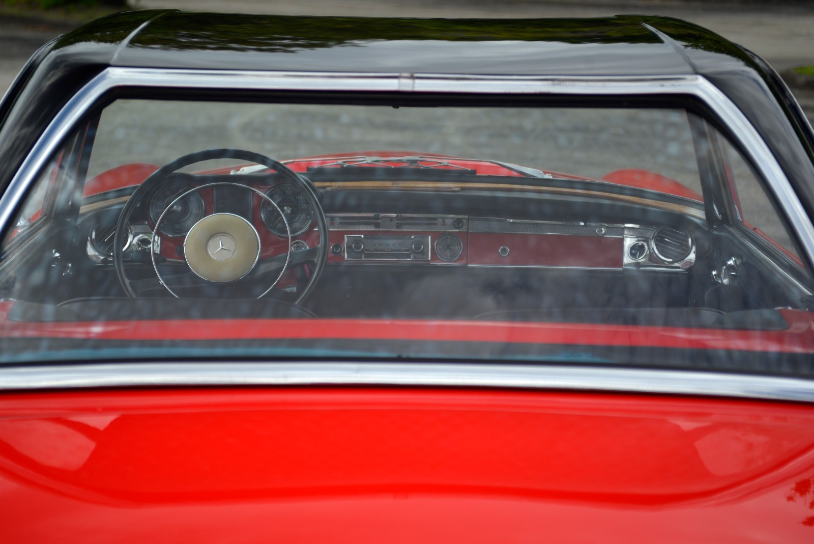 Mercedes-Benz-SL-Class-1964-Convertible-10