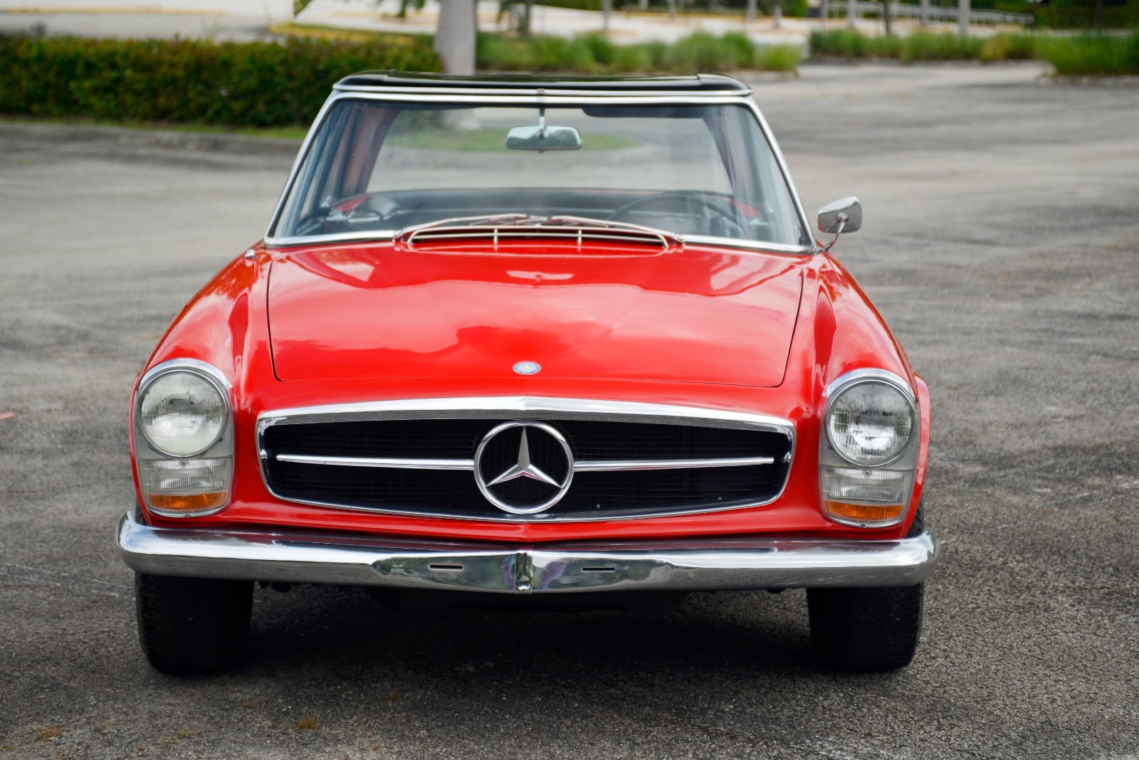 Mercedes-Benz-SL-Class-1964-Convertible-5