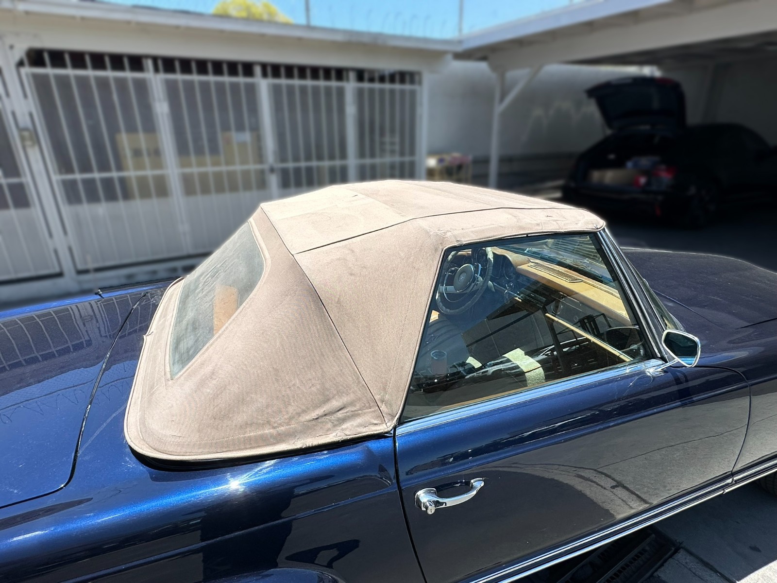 Mercedes-Benz-SL-Class-1967-Convertible-1
