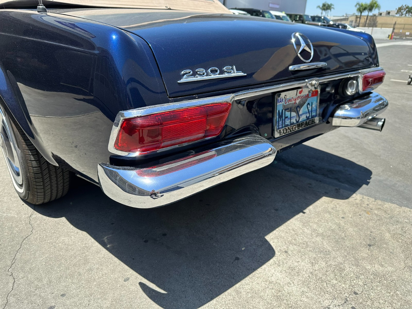 Mercedes-Benz-SL-Class-1967-Convertible-2