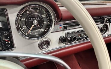 Mercedes-Benz-SL-Class-1968-26
