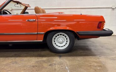 Mercedes-Benz-SL-Class-1979-Convertible-19