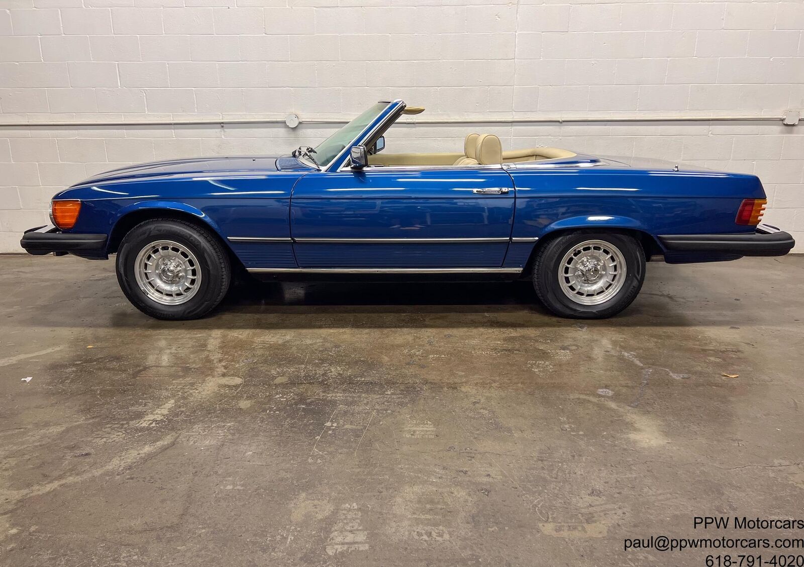 Mercedes-Benz SL-Class 1979 Convertible