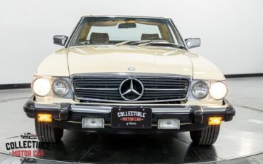 Mercedes-Benz-SL-Class-1980-Convertible-17