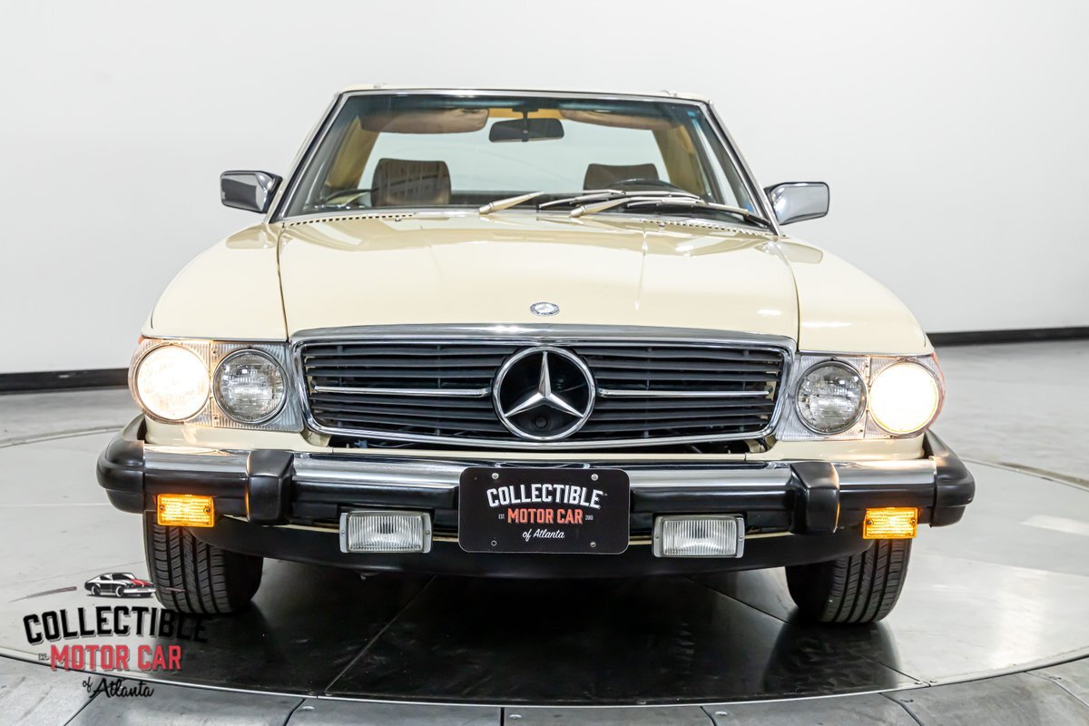 Mercedes-Benz-SL-Class-1980-Convertible-17