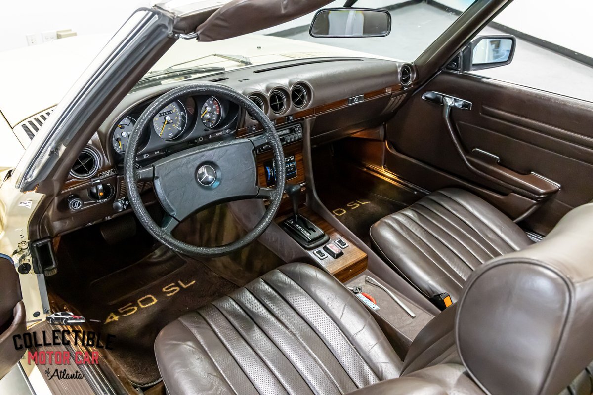 Mercedes-Benz-SL-Class-1980-Convertible-2