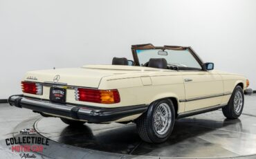 Mercedes-Benz-SL-Class-1980-Convertible-21