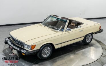 Mercedes-Benz-SL-Class-1980-Convertible-23