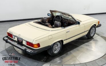 Mercedes-Benz-SL-Class-1980-Convertible-25