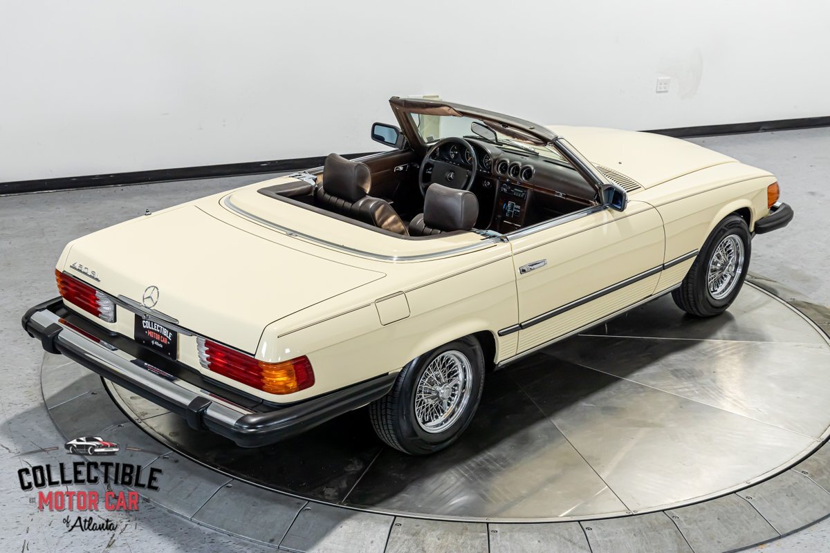 Mercedes-Benz-SL-Class-1980-Convertible-25