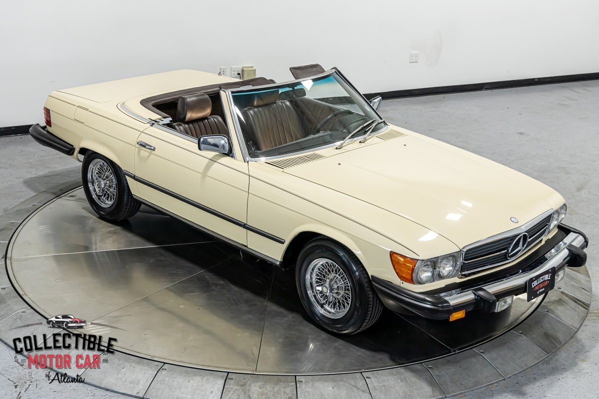 Mercedes-Benz-SL-Class-1980-Convertible-26