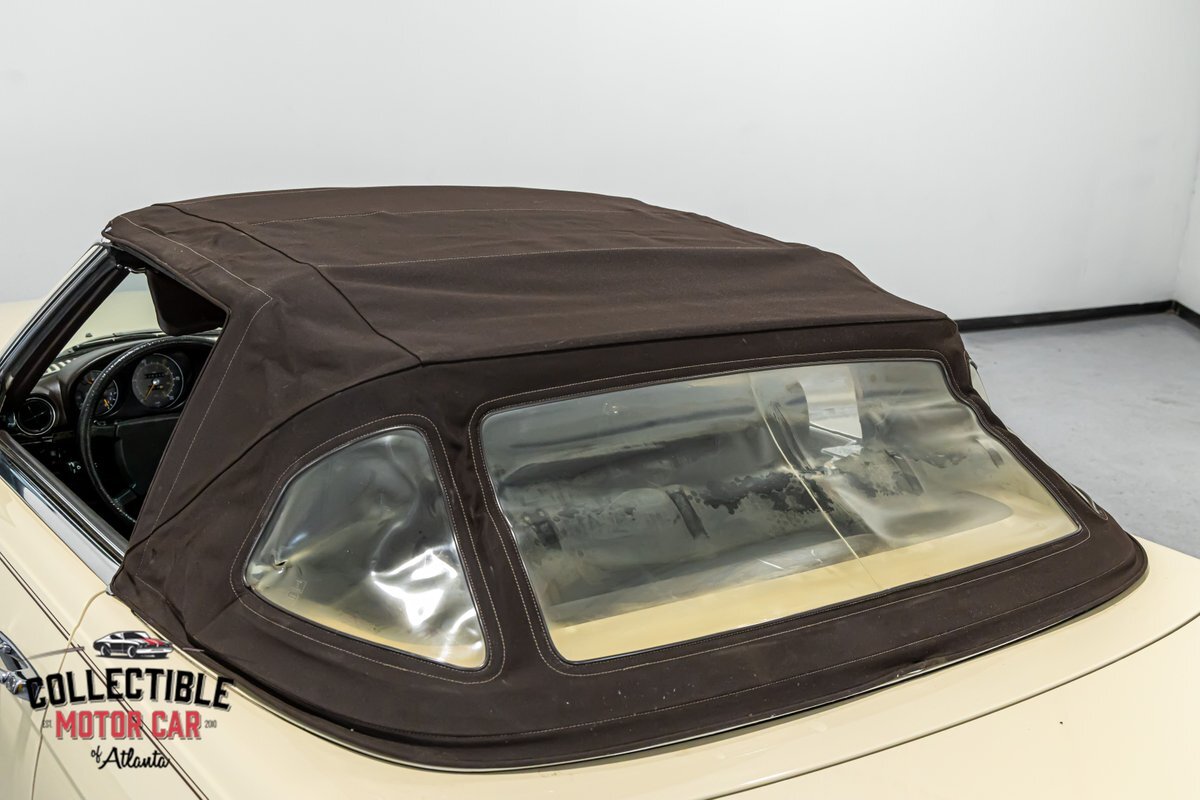 Mercedes-Benz-SL-Class-1980-Convertible-27