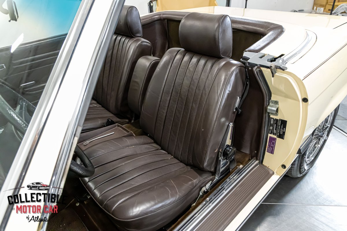 Mercedes-Benz-SL-Class-1980-Convertible-3