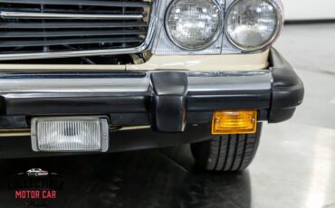 Mercedes-Benz-SL-Class-1980-Convertible-37