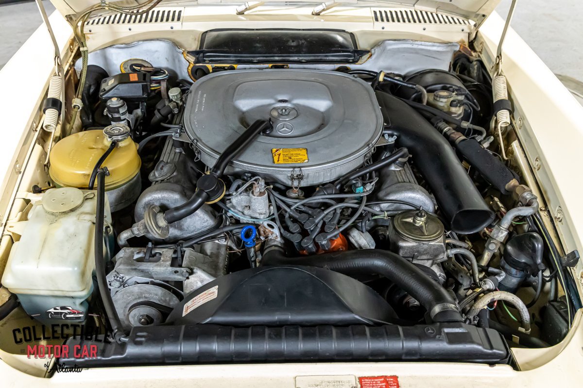 Mercedes-Benz-SL-Class-1980-Convertible-4