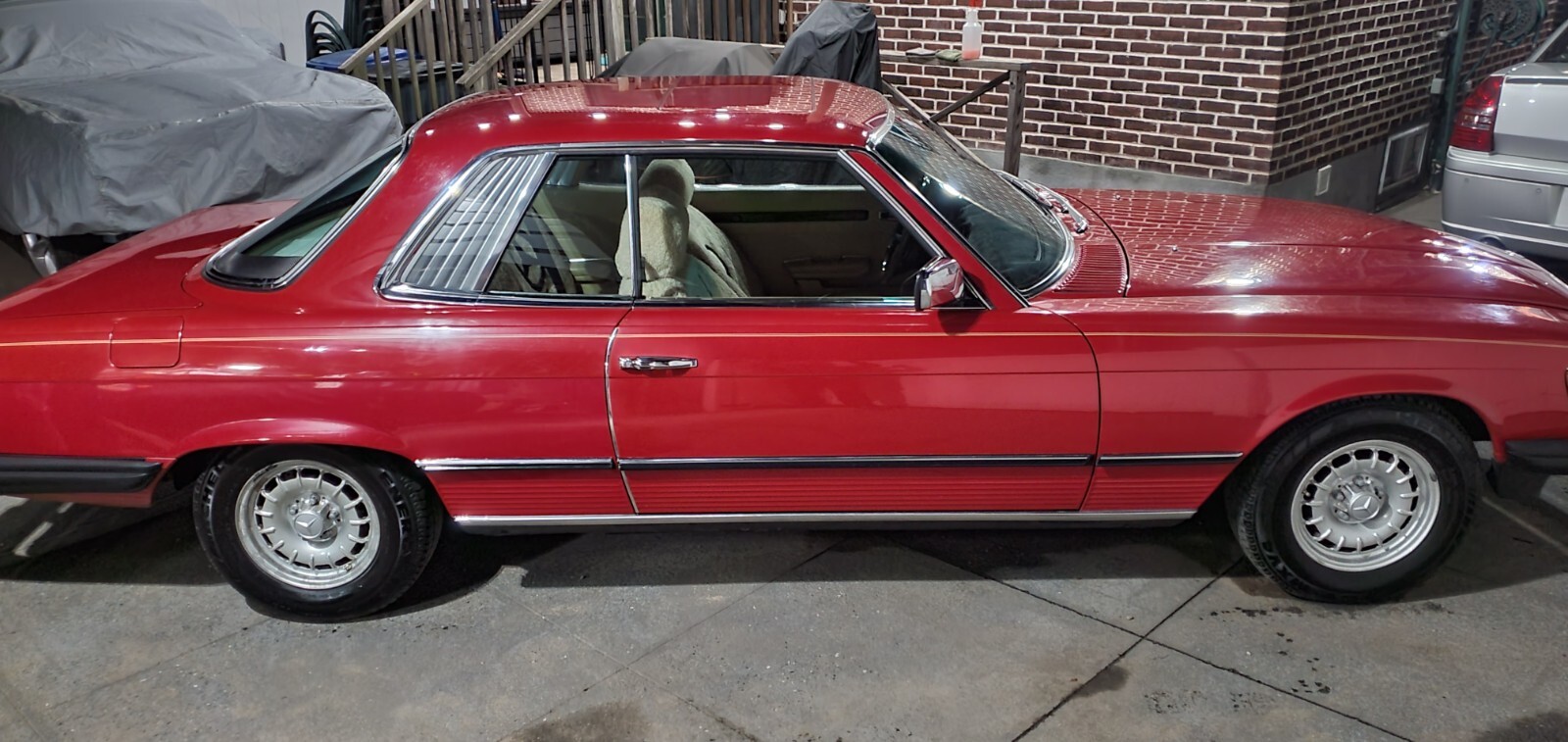 Mercedes-Benz-SL-Class-1981-Coupe-17