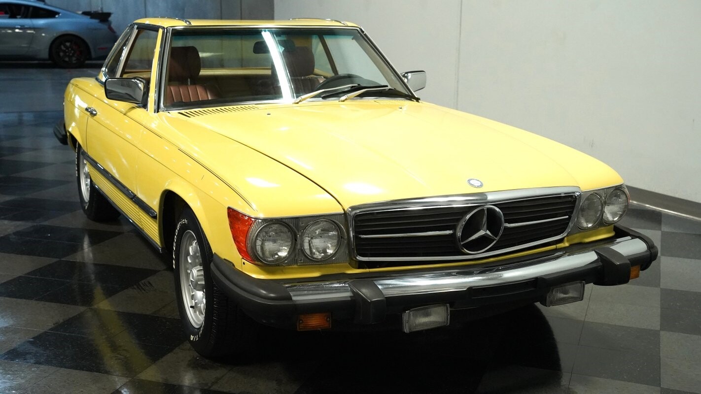Mercedes-Benz-SL-Class-1982-Convertible-13