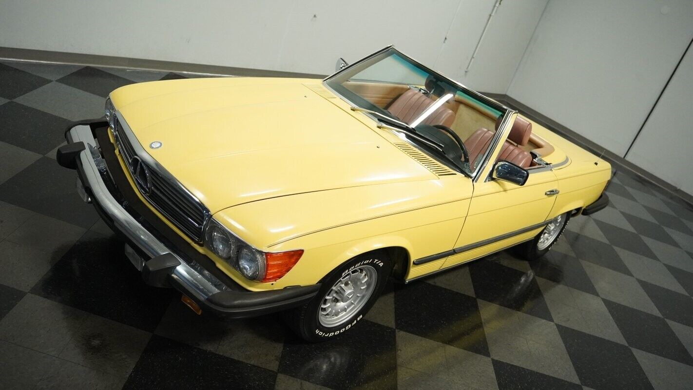 Mercedes-Benz-SL-Class-1982-Convertible-16