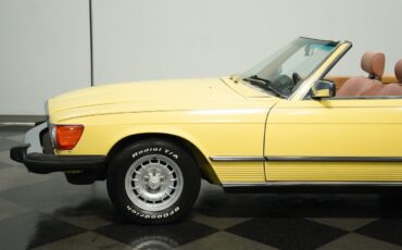 Mercedes-Benz-SL-Class-1982-Convertible-19