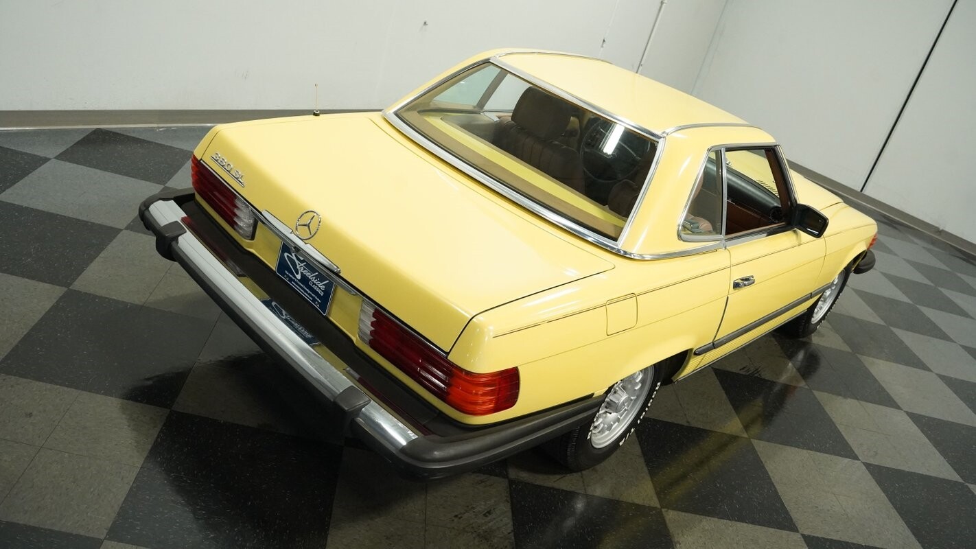 Mercedes-Benz-SL-Class-1982-Convertible-22