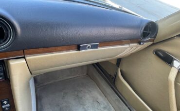 Mercedes-Benz-SL-Class-1983-Convertible-14