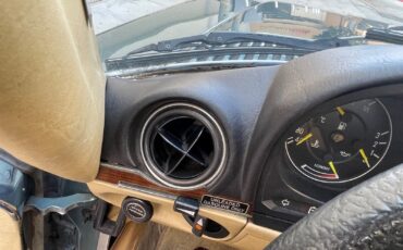 Mercedes-Benz-SL-Class-1983-Convertible-15