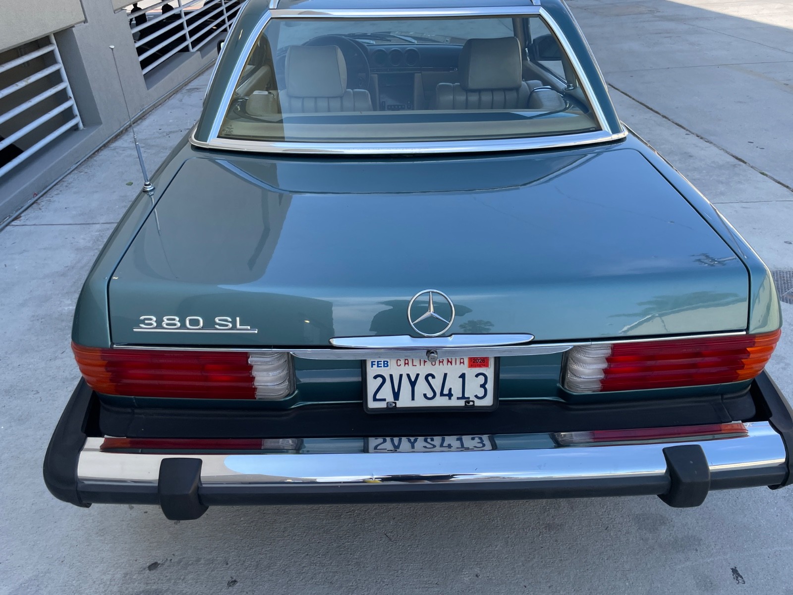 Mercedes-Benz-SL-Class-1983-Convertible-4