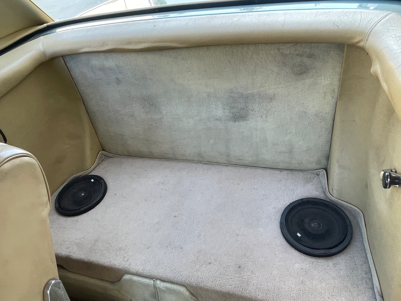Mercedes-Benz-SL-Class-1983-Convertible-7