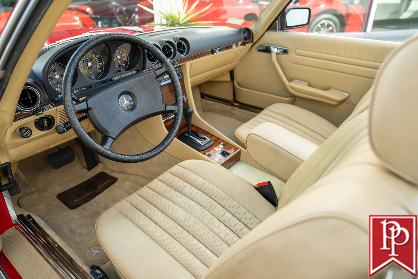 Mercedes-Benz-SL-Class-1983-Roadster-16