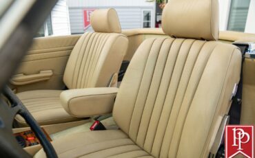 Mercedes-Benz-SL-Class-1983-Roadster-17