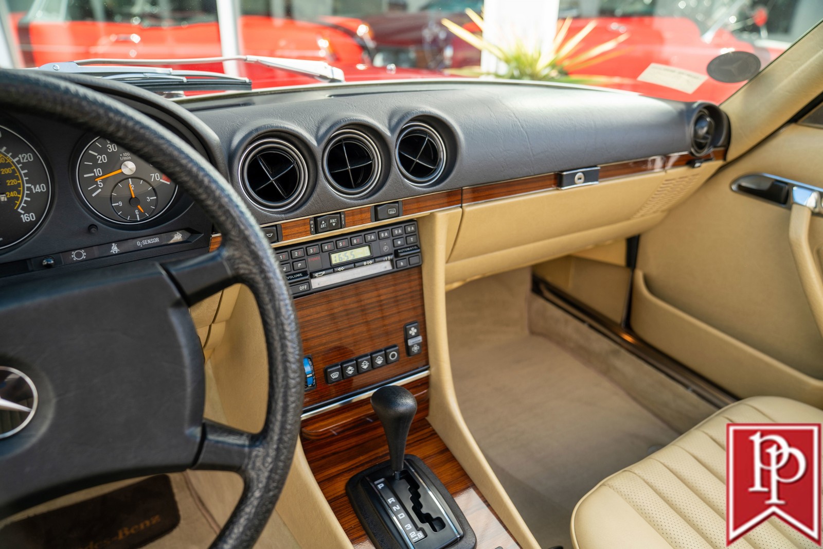 Mercedes-Benz-SL-Class-1983-Roadster-23