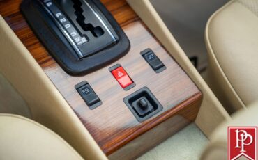 Mercedes-Benz-SL-Class-1983-Roadster-27