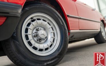 Mercedes-Benz-SL-Class-1983-Roadster-6