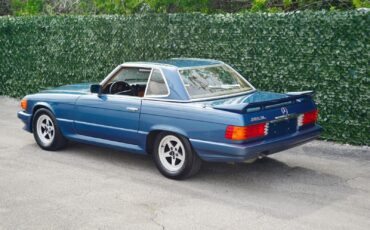 Mercedes-Benz-SL-Class-1984-Convertible-25