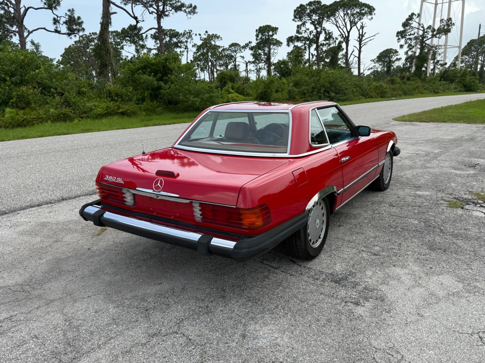 Mercedes-Benz-SL-Class-1985-Convertible-12
