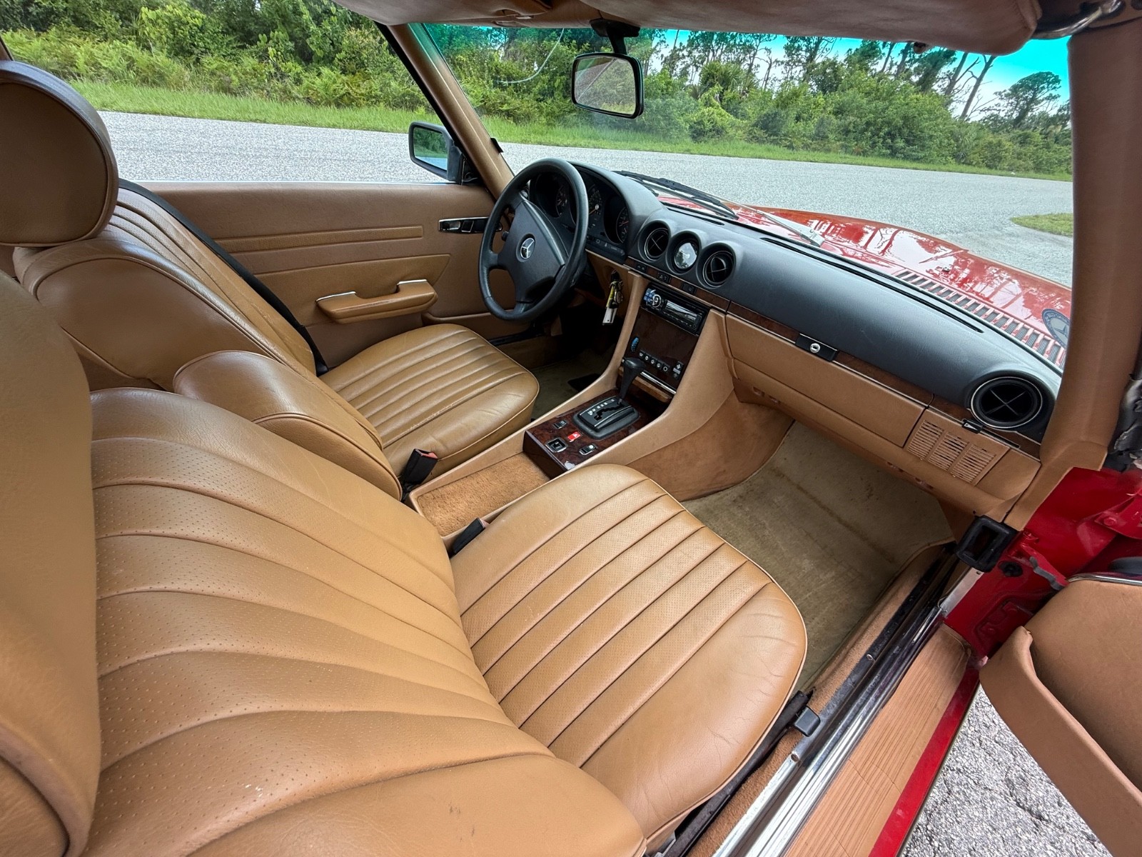 Mercedes-Benz-SL-Class-1985-Convertible-18