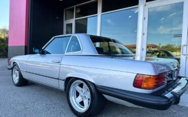 Mercedes-Benz-SL-Class-1985-Convertible-5
