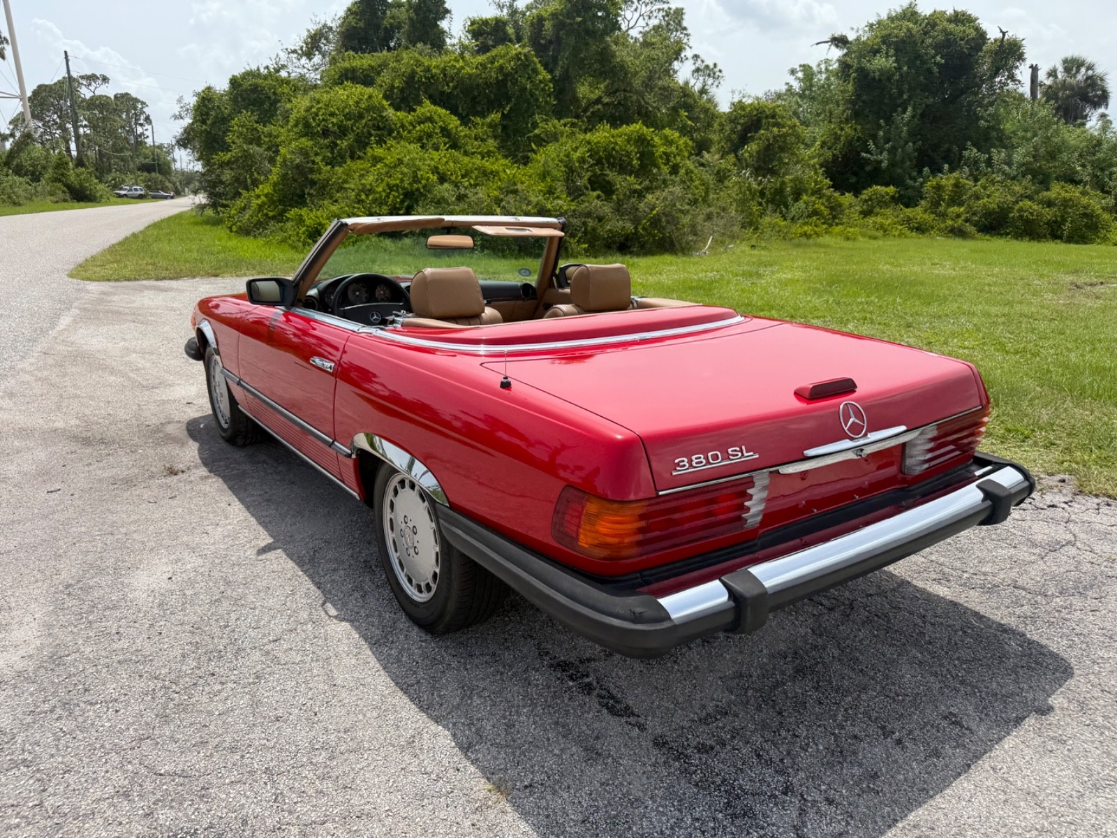 Mercedes-Benz-SL-Class-1985-Convertible-7