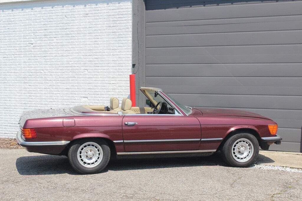 Mercedes-Benz-SL-Class-1985-Other-11