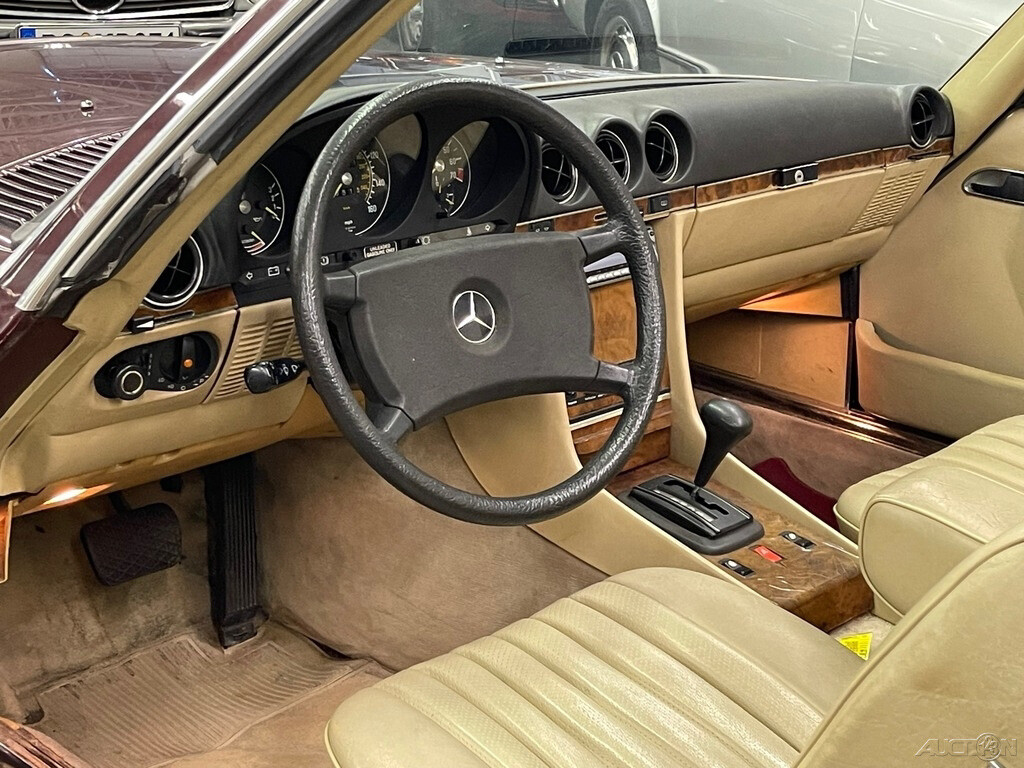 Mercedes-Benz-SL-Class-1985-Other-16