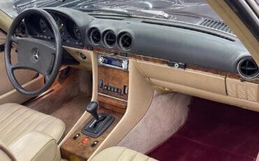 Mercedes-Benz-SL-Class-1985-Other-18