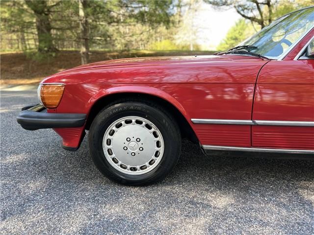 Mercedes-Benz-SL-Class-1986-4