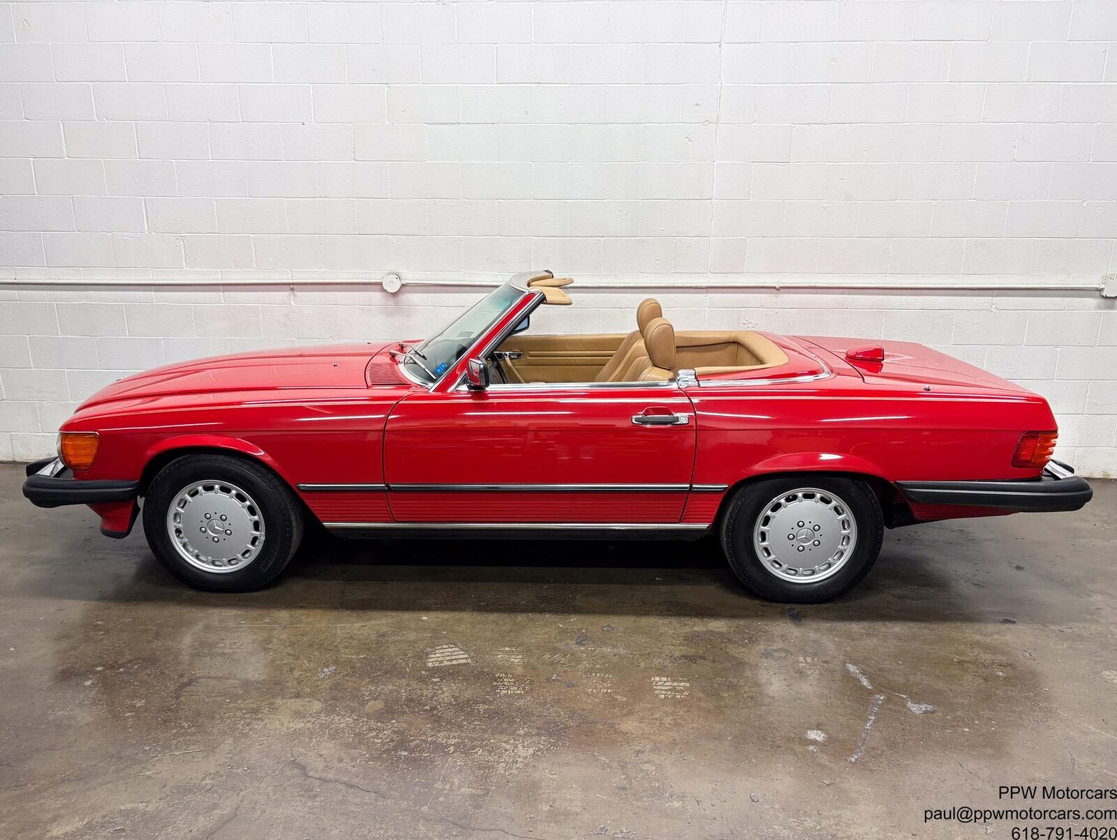 Mercedes-Benz-SL-Class-1987-Convertible-3
