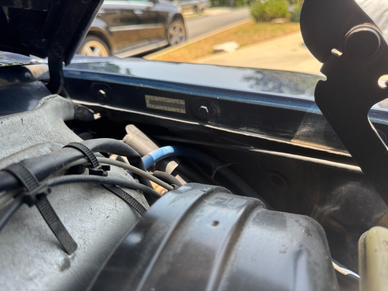 Mercedes-Benz-SL-Class-1989-Convertible-22