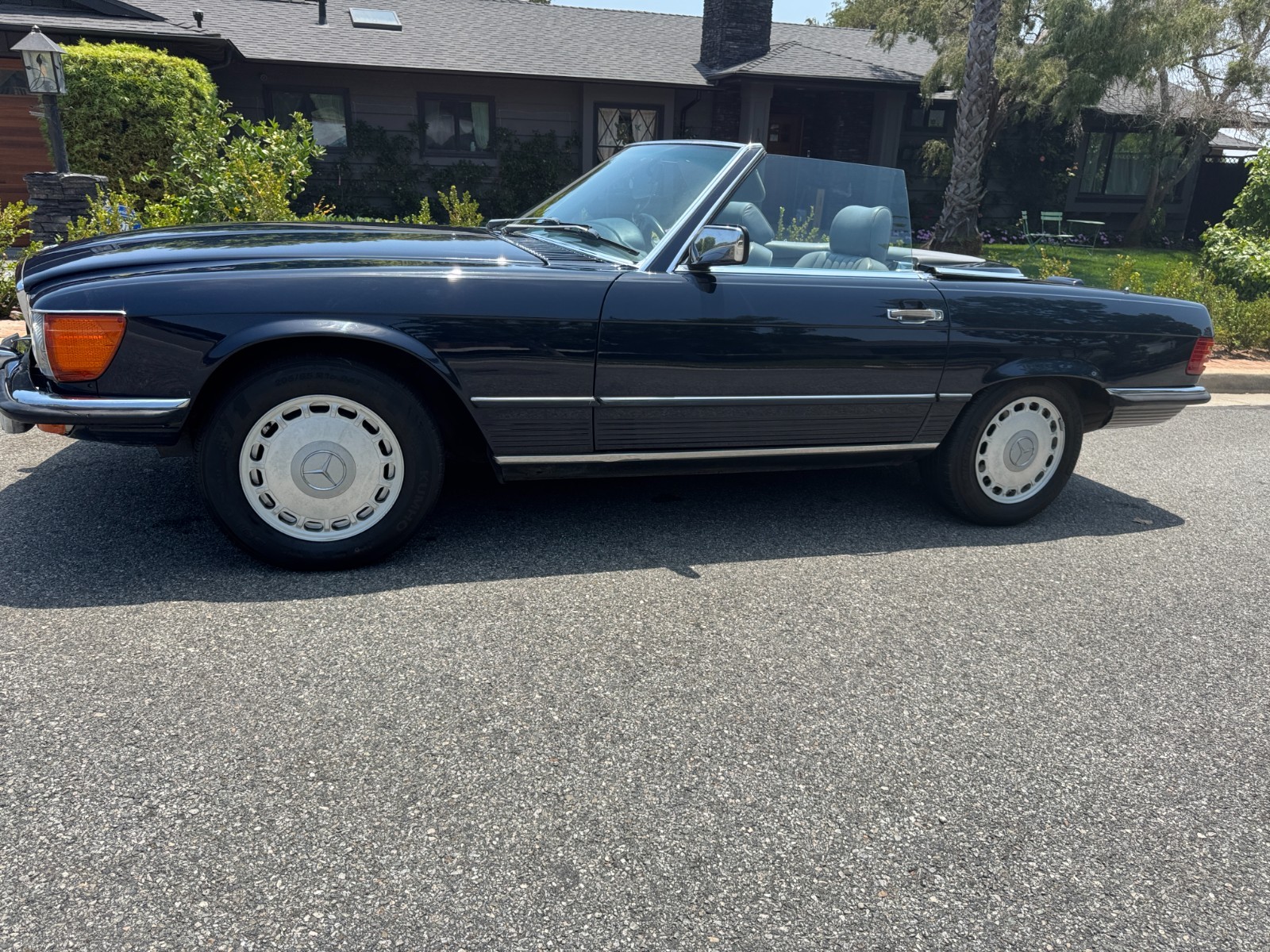 Mercedes-Benz-SL-Class-1989-Convertible-7
