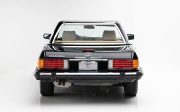 Mercedes-Benz-SL-Class-1989-Coupe-2
