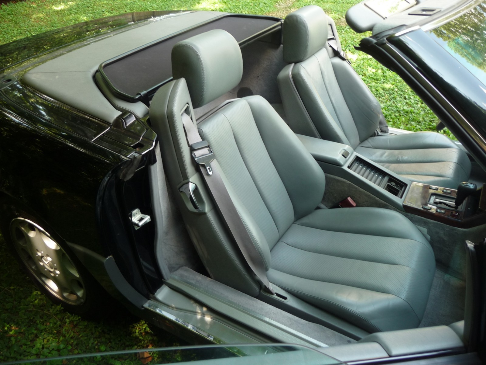 Mercedes-Benz-SL-Class-1995-Convertible-21