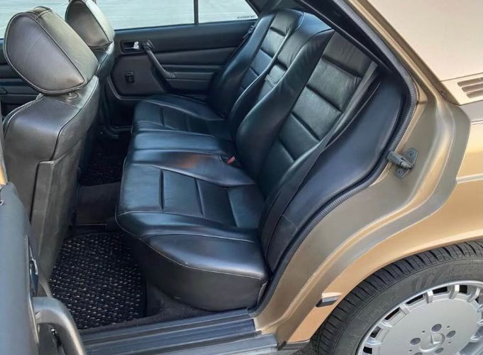 Mercedes-benz-190d-1987-Gold-Black