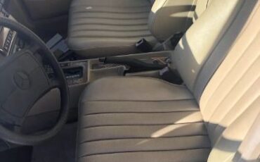 Mercedes-benz-190e-1989-1